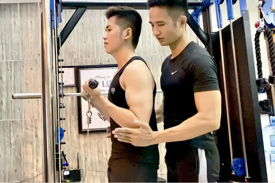 Kinh Nghiệm Thuê PT Tập Gym Giá Rẻ Nhưng Vẫn Xịn